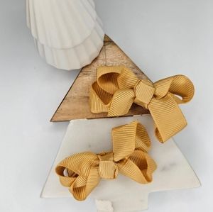 ⭐️HP⭐️ Plain Butterfly-shape Opaque Colored Bow with Alligator Clip